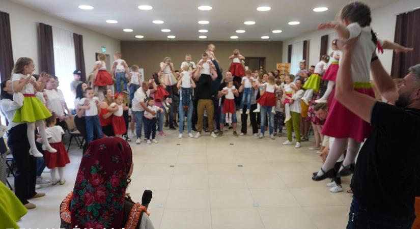 Gyereket a magasba! – Rimaszombatban képeken