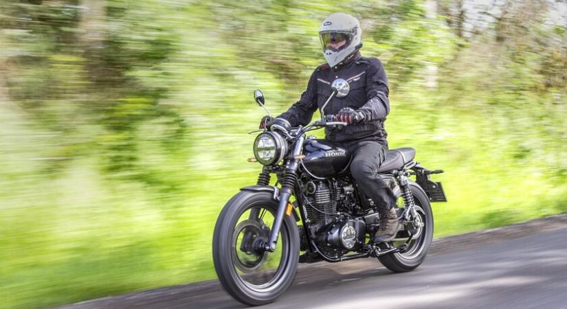 Teszt: Honda GB350S - Lassan járj, többet élsz?