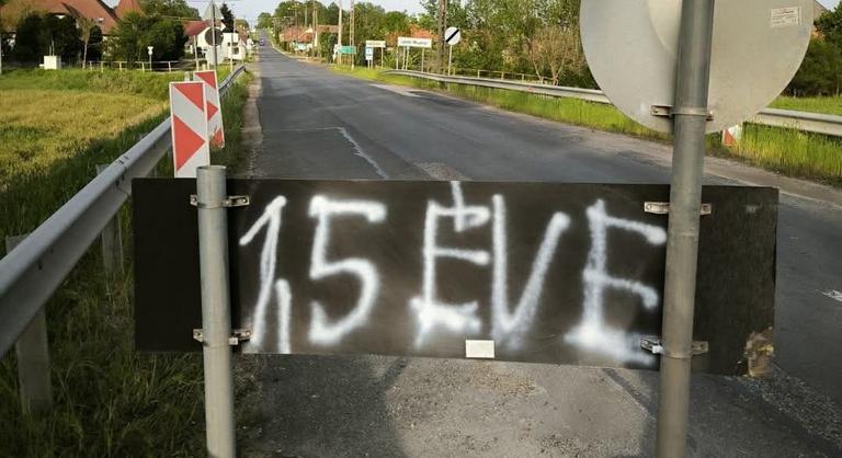 Bilincsben vitték el a Momentum Zala vármegyei aktivistáját