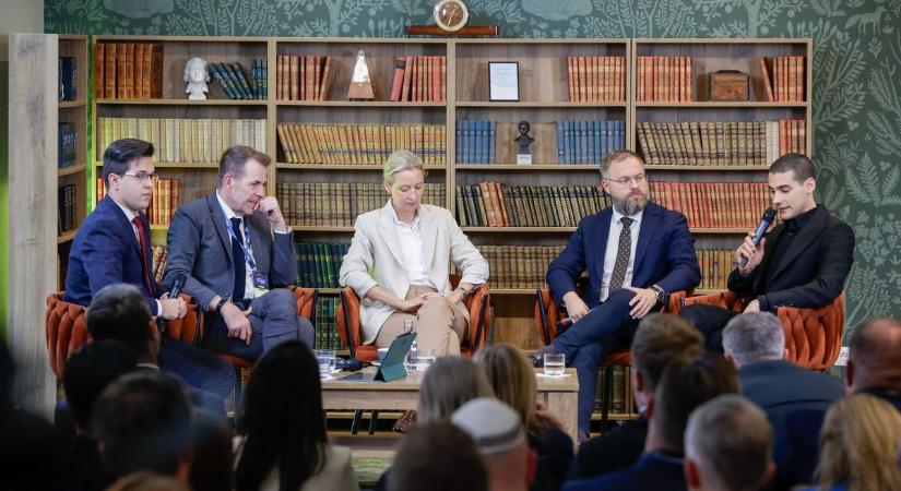 Politikai földrengés