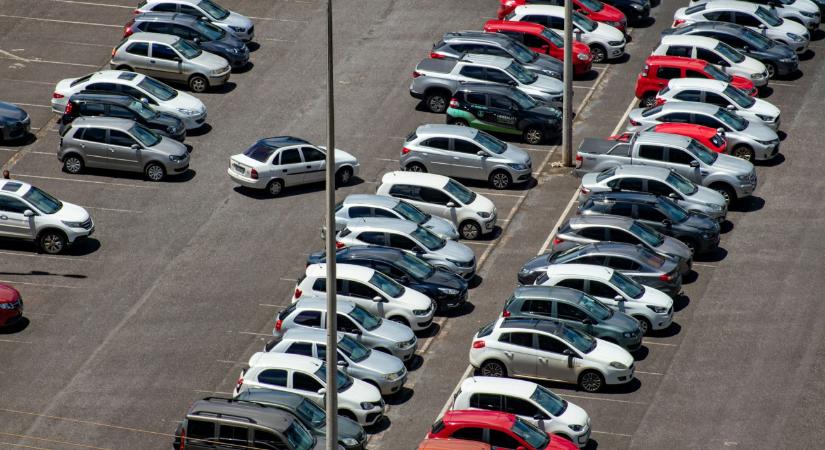 Több helyen is drágul a parkolás a fővárosban
