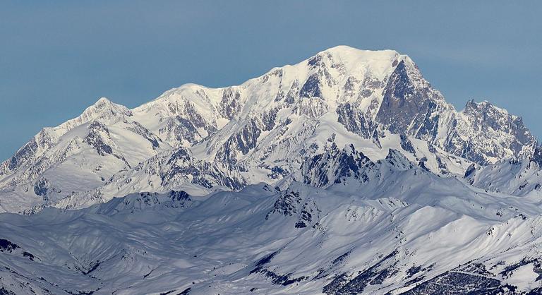 Új csúcson a Mont Blanc-rekord, William Boffelli szárnyalt Chamonix-ból