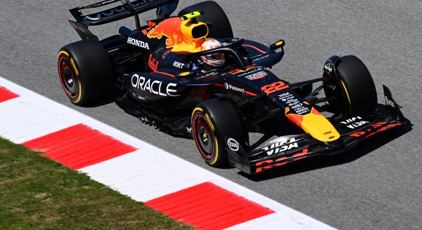 F1: Megvédte tökutolsó csapattársát Verstappen