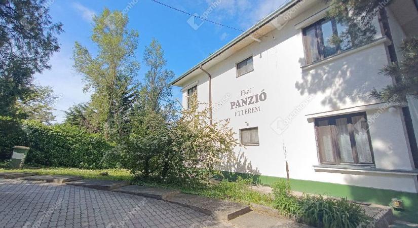 Pihenés és befektetés egyben - Különleges elhelyezkedésű panzió eladó a Lőverek lábánál - fotók