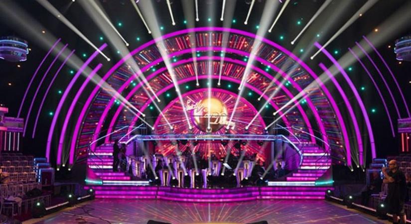Hangos felháborodással fogadta: kirúgta a csatorna a Dancing sztárját