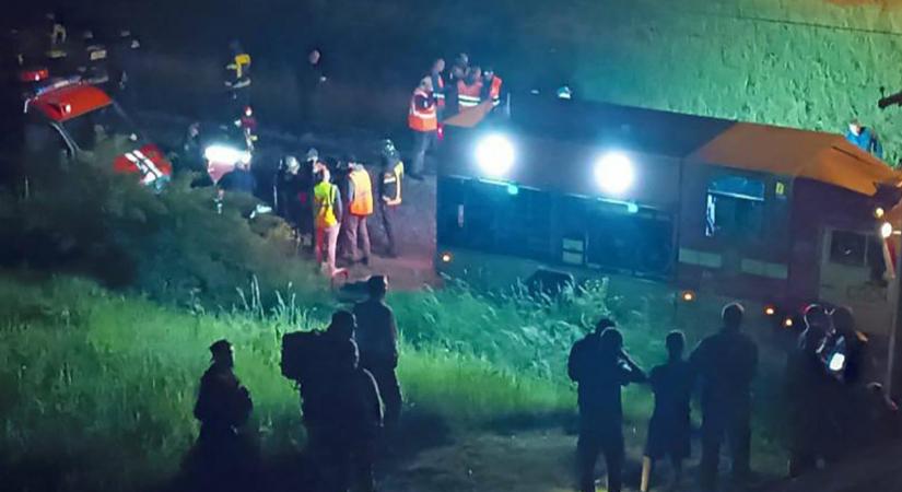 Vonatra omlott egy híd, legkevesebb hét ember meghalt Oroszországban