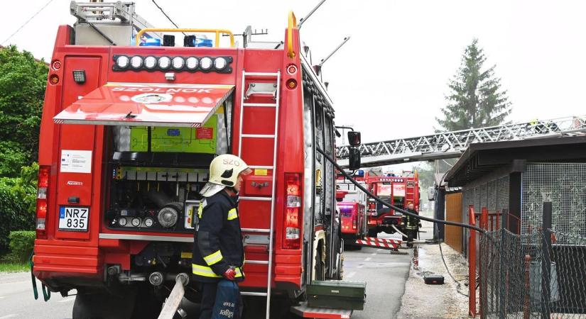A tavasz utolsó napján sem pihentek a hajdú-bihari tűzoltók