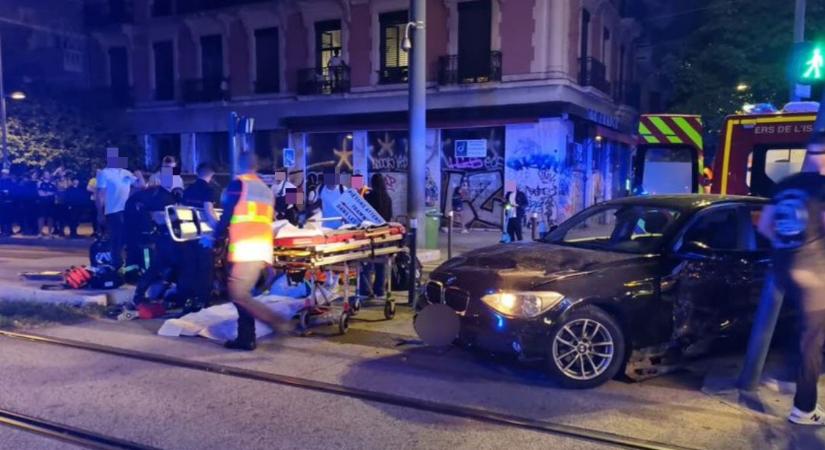 Ünneplő tömegbe hajtott egy autós Franciaországban