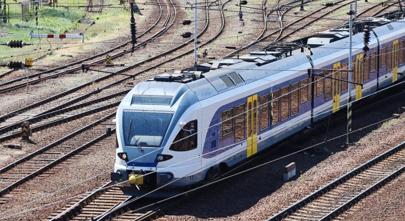 Így kérheted vissza a pénzed, ha sokat késik a vonat vagy a busz