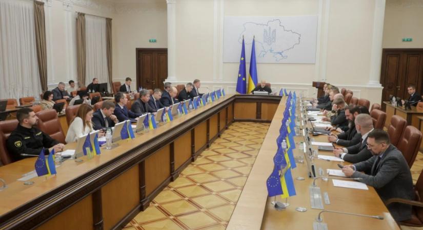 A kormány a fűtési szezonra való felkészülés kérdéseivel foglalkozó törzset hozott létre