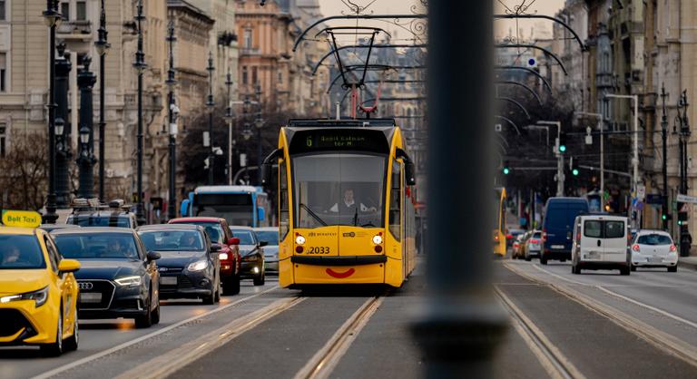 Júniustól árat emel a BKK – megéri a pénzét a budapesti tömegközlekedés?