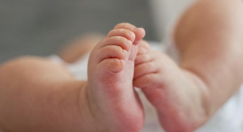 Újra megszólalt a csengő: újszülött kisbabát hagytak a kaposvári kórház inkubátorában – ezt a csodás nevet kapta a kislány