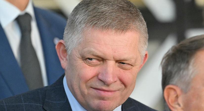 Robert Fico politikai bérgyilkosnak nevezte a Szlovákiába érkező EP-küldöttség vezetőjét