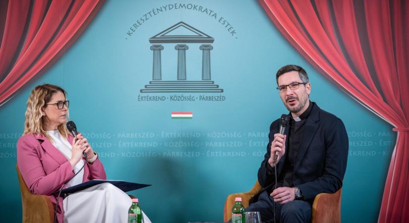 Gájer László atya volt a Kereszténydemokrata Est vendége