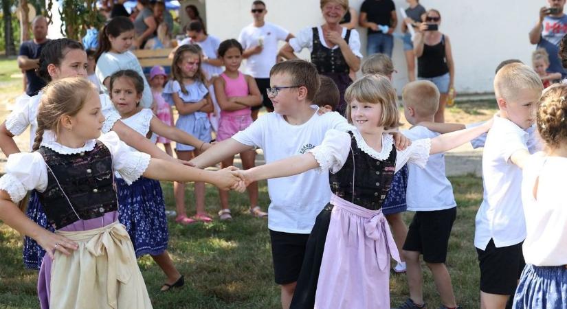 Szakályban senki nem marad fagyi nélkül