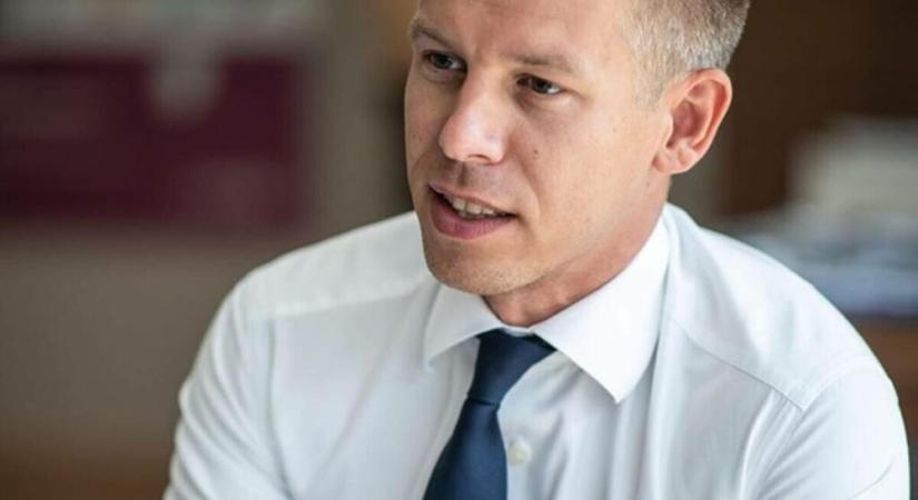 Magya Péter nem hagyta szó nélkül Mészáros Lőrinc performanszát: Szanaszét szedte a Lölőt