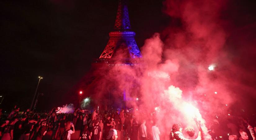 Pokoli ünneplés – emberéletekbe került a PSG-szurkolók tombolása (VIDEÓ)