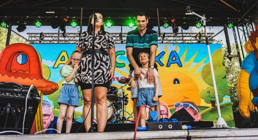 A zene most is gyógyít, sokan megmozdultak Olíviáért és Dóráért – galériával