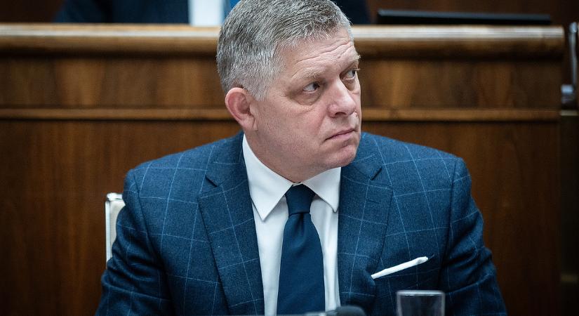 Robert Fico: politikai bérgyilkost küldtek ránk