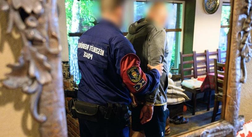 Így fogták el a budapesti javítóintézet lányokat futtató igazgatóját és feleségét – Fotókon, videókon a felhalmozott vagyon