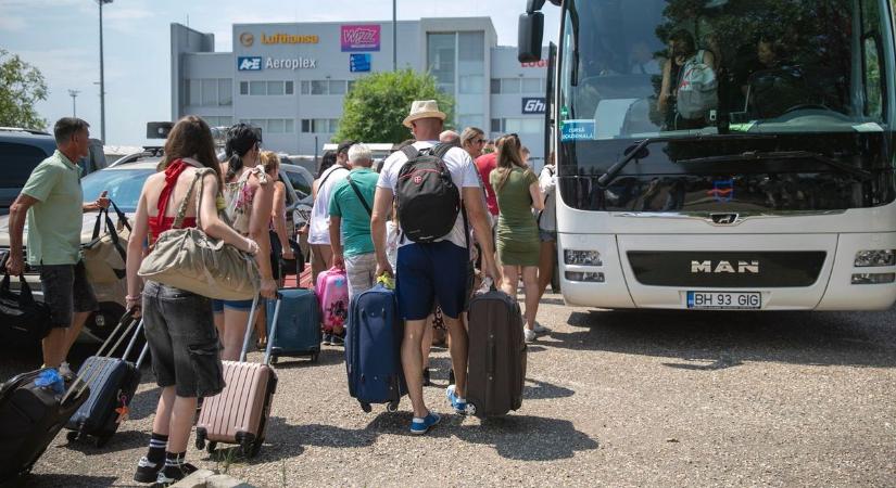 Csak az amatőrök csomagolnak így bőröndöt, a profik meg csak mosolyognak rajta! Ön melyikük?