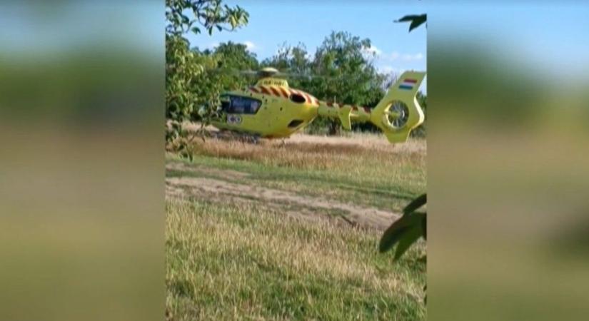 Lezuhant egy férfi a tetőről Hajdú-Biharban, mentőhelikoptert riasztottak hozzá - videóval