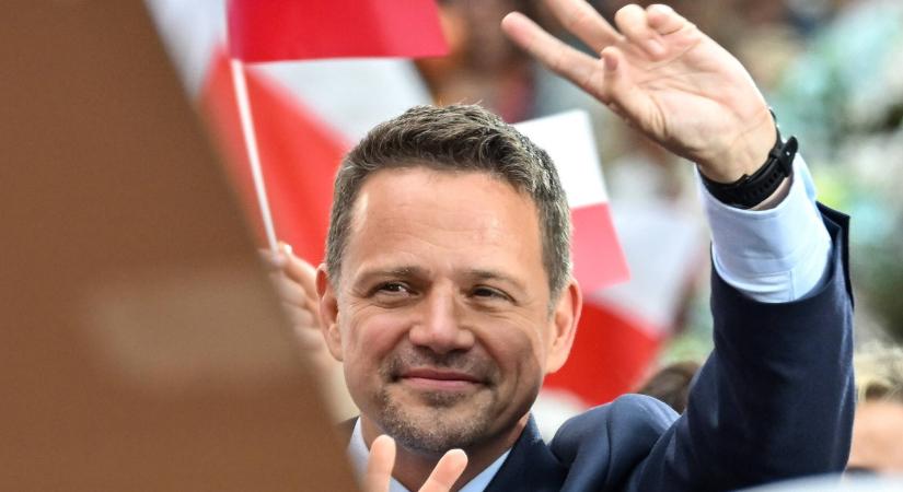Exit poll: Rafal Trzaskowski vezethet, kicsi a különbség a lengyel elnökválasztáson