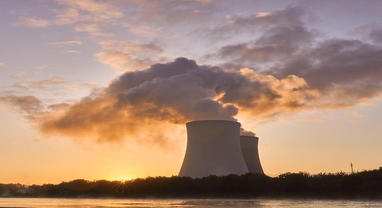 Miért tér vissza Európa az atomenergiához, az egyik legmegosztóbb energiaforráshoz?