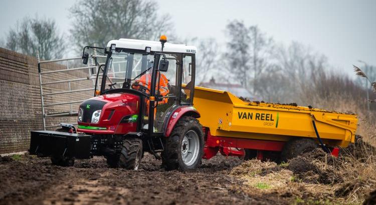 Knegt 504 G3E – holland elektromos kompakt traktor