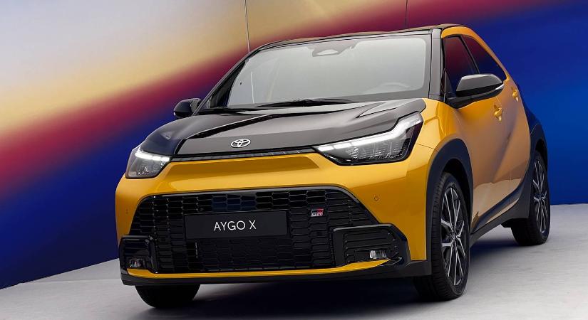 Már a legkisebb Toyota is hibrid!