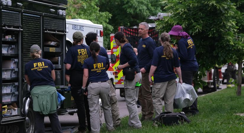 Molotov-koktélokkal támadt a tüntető tömegre egy férfi Coloradóban