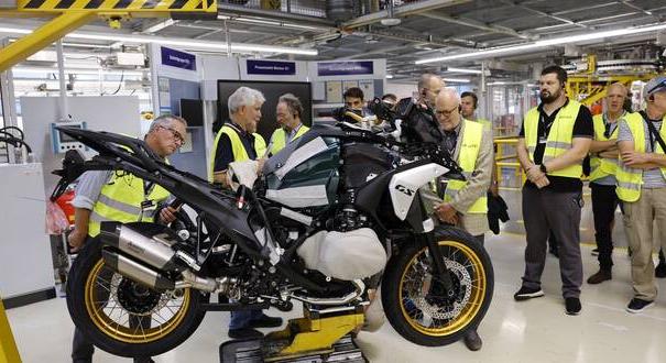 Ha nem lenne a GS, bezuhanna a német motorpiac