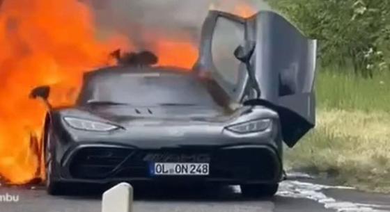 Porrág égett egy F1-motoros utcai hiperautó – videó