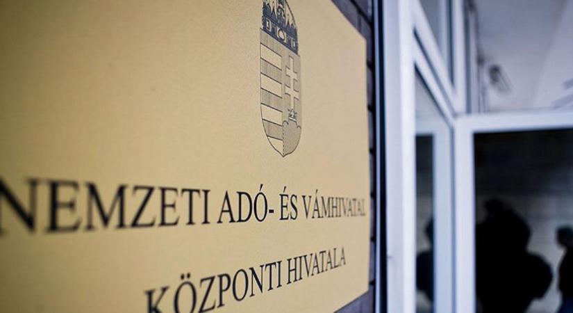 NAV: hétfő éjfél a céges bevallások határideje