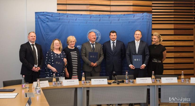 Tudástranszfer, innovációs kutatások, ösztöndíjprogram – stratégiai együttműködést kötött a Pécsi Tudományegyetem és az MBH Bank