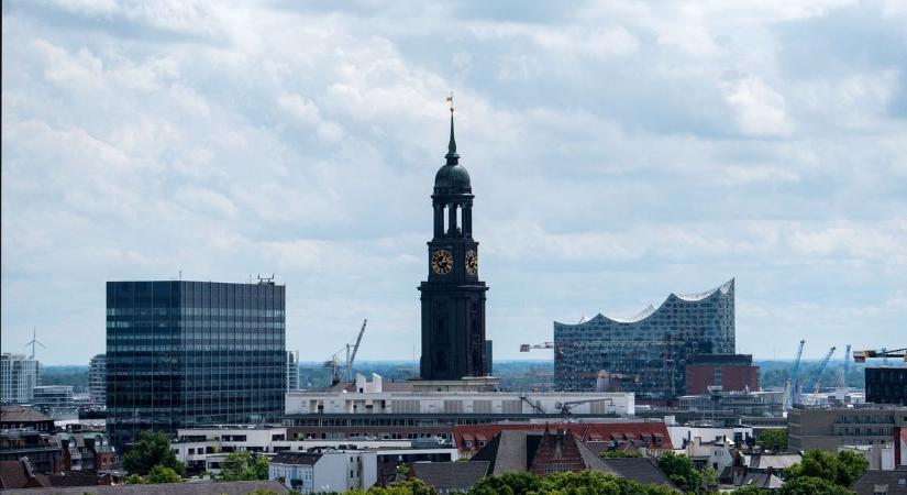 Hamburg kikötővárosban hárman meghaltak egy kórházban keletkezett tűzben