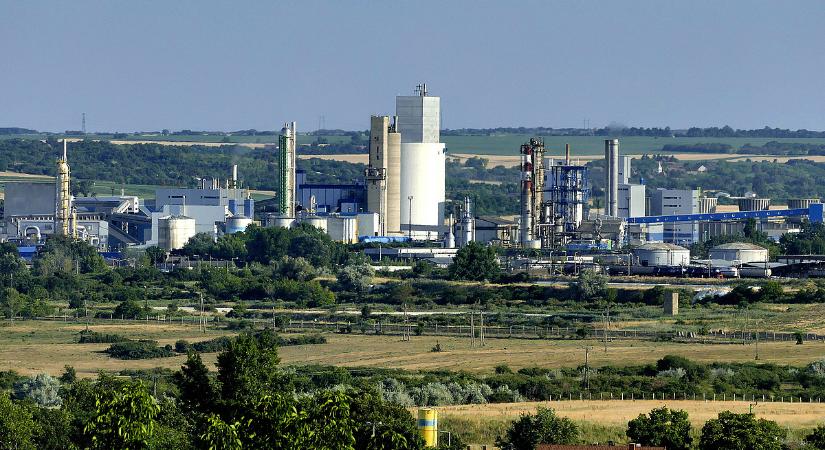 A csőd széléről táncoltak vissza: levegőhöz jutott Bige László cége