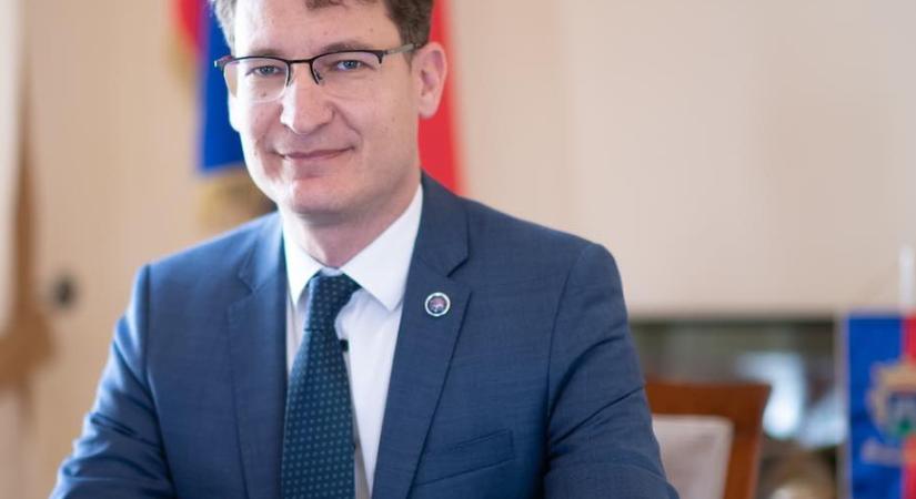Cser-Palkovics András szerint ártanak a Fidesznek a NER-vállalkozók
