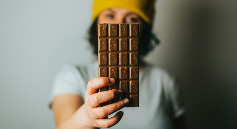 Bajban a Milka: új csokoládémérettel állítaná meg a piaci zuhanást