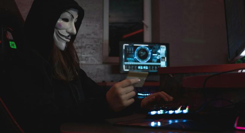 Tömeges csalás: a Netflix, a WizzAir, a Google és az MBH Bank felhasználóit is támadják