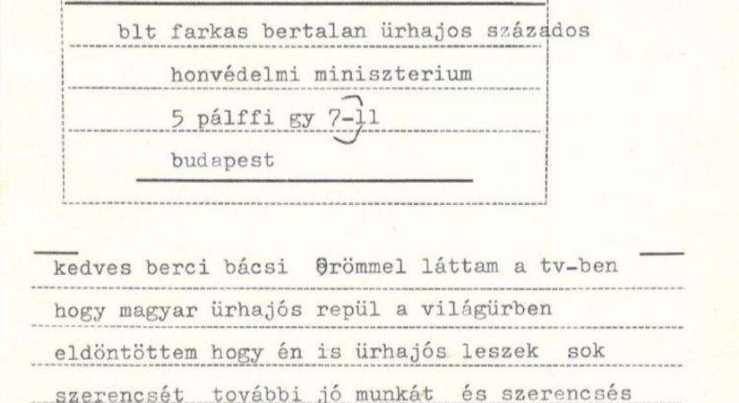 Kedves táviratokkal ostromolták a gyerekek a repülése után hazatérő Farkas Bertalant
