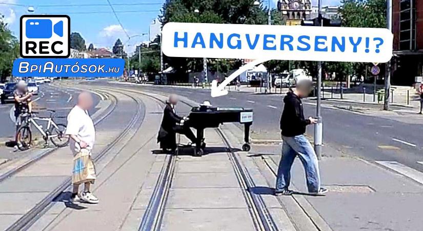 A guruló zongorista újra feltűnt Budapesten