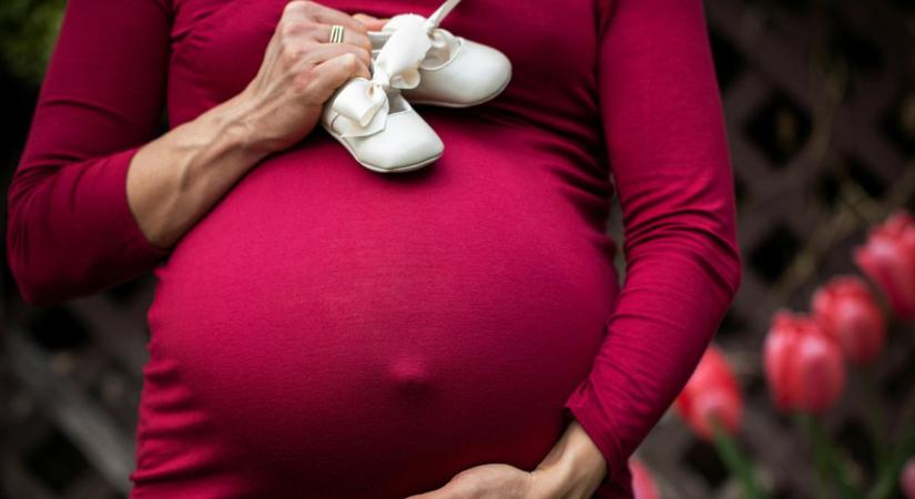 „Az anyósom utálja a babám nevét: pokollá tette a terhességemet”