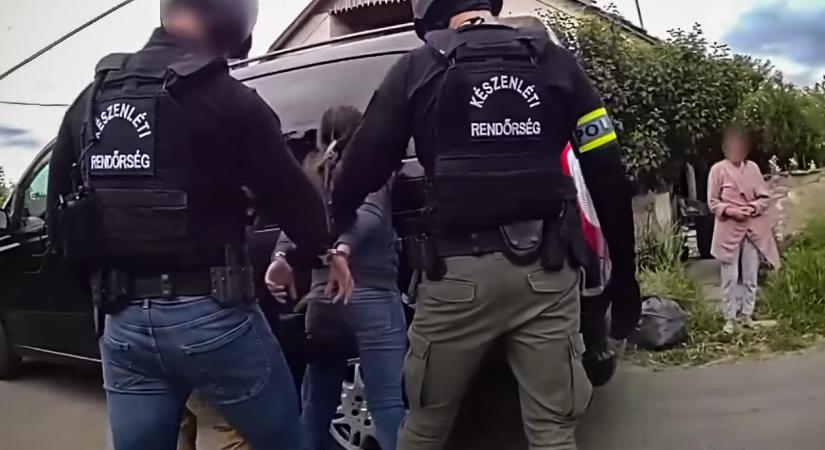 Jászalsószentgyörgyön fogtak el a magyar nőt, akit egy Németországban elkövetett gyilkosság miatt köröztek