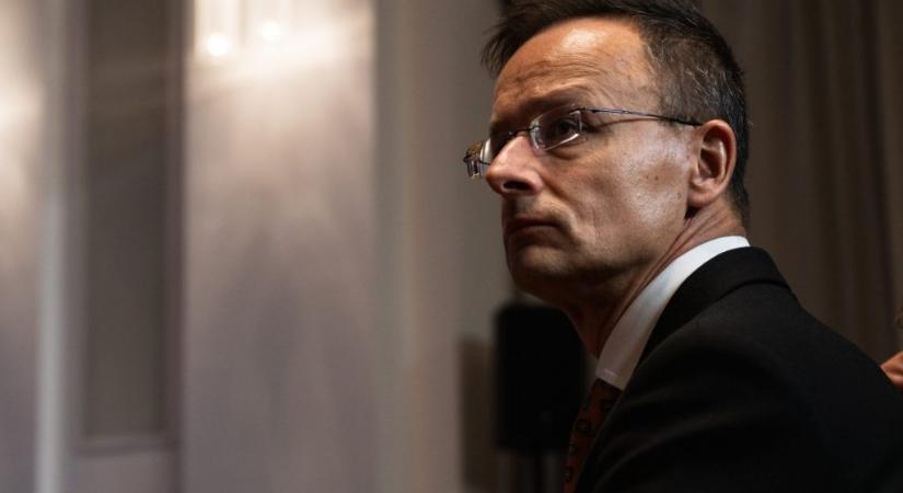 Közvetlen elnökválasztás: Szijjártó Péter showelemnek tartja