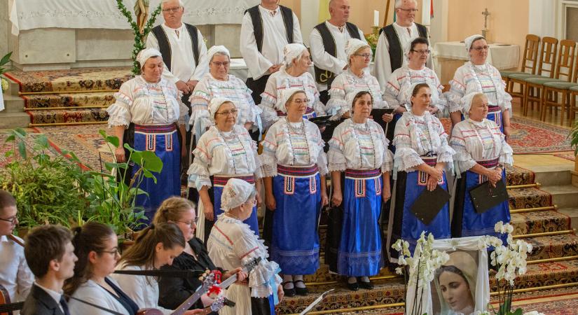 Horvát hagyományőrzés a Felsőtemplomban