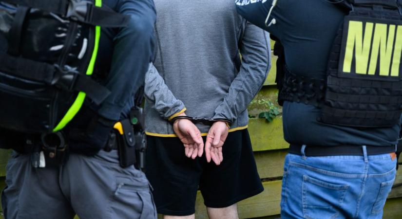 444: A munkakörében elkövetett súlyos etikai vétség miatt függesztették fel 2009-ben a javítóintézeti igazgatót