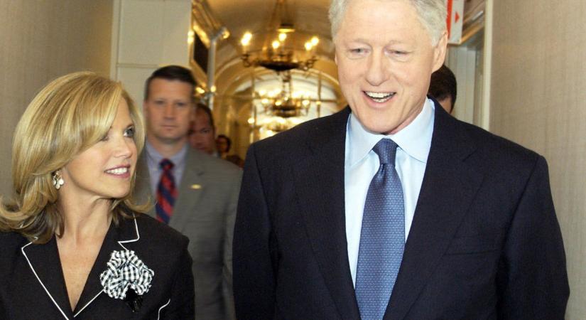 Felismerhetetlenné aszalódott Bill Clinton, 78 évesen siralmasan néz ki az amerikai elnök
