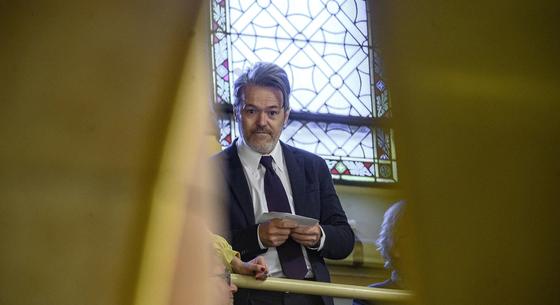 Hiába van két vagyonkezelő cége Habony Árpádnak, most egyikre sem lehet túl büszke