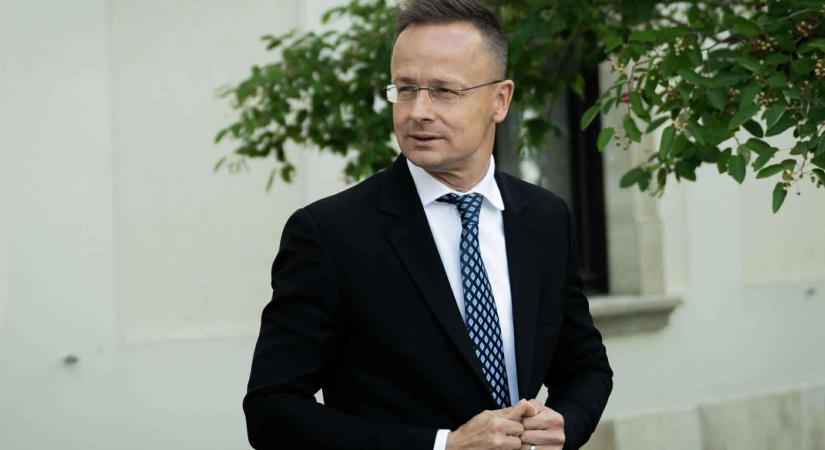 Kommentálásra sem érdemes – íme, Szijjártó Péter válasza Magyar Péter javaslatára